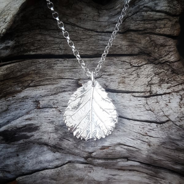 Alder Leaf Necklace large