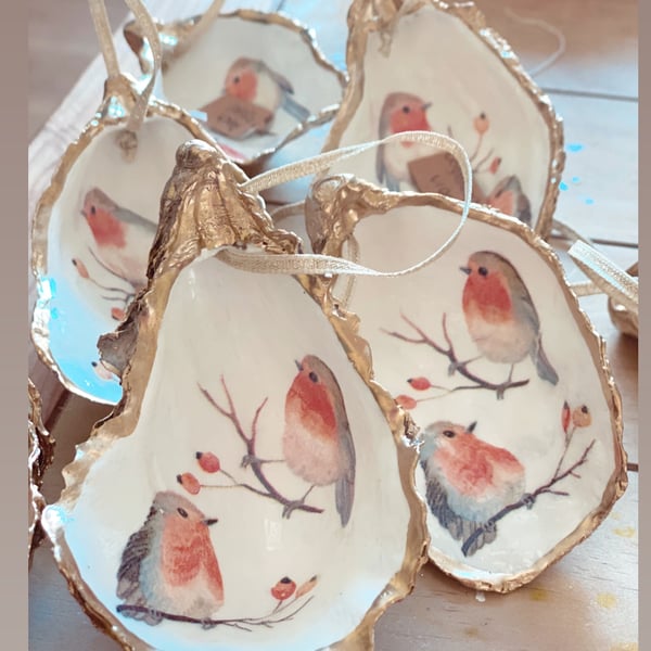 Robin oyster decorations 
