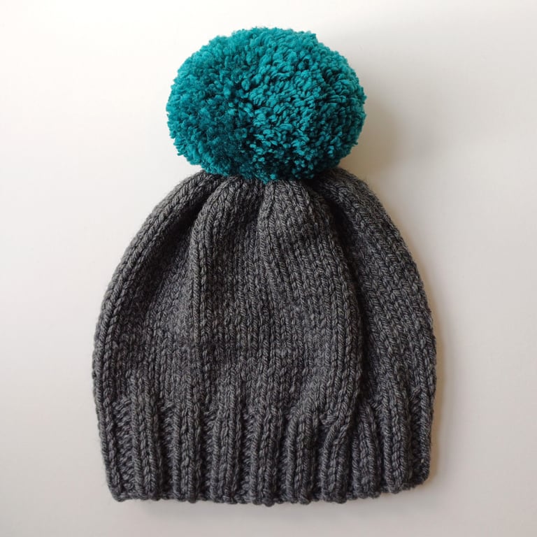 Bobble Hat in Grey Chunky Yarn with Petrol Green Pom Pom