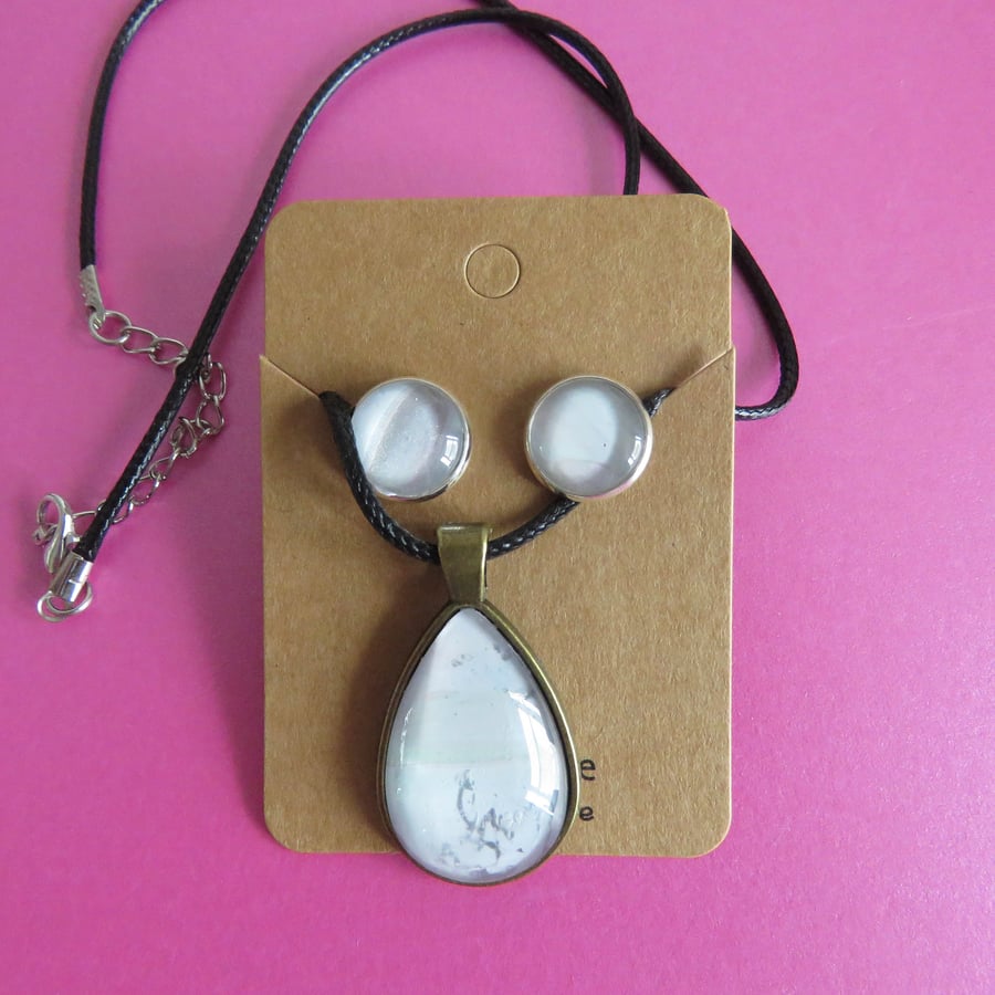 Fluid Art Earrings & necklace set (4)
