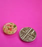 15mm Wooden Pink Green Heart Buttons Natural Wood 10pk (SNH1) - Image 2