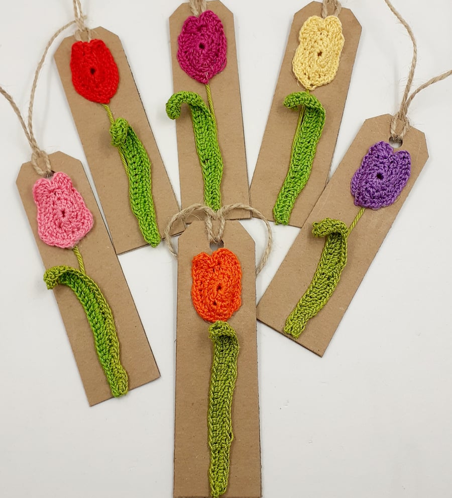 Six Crochet Tulip Gift Tags