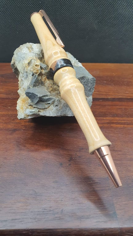 Resin ring pen