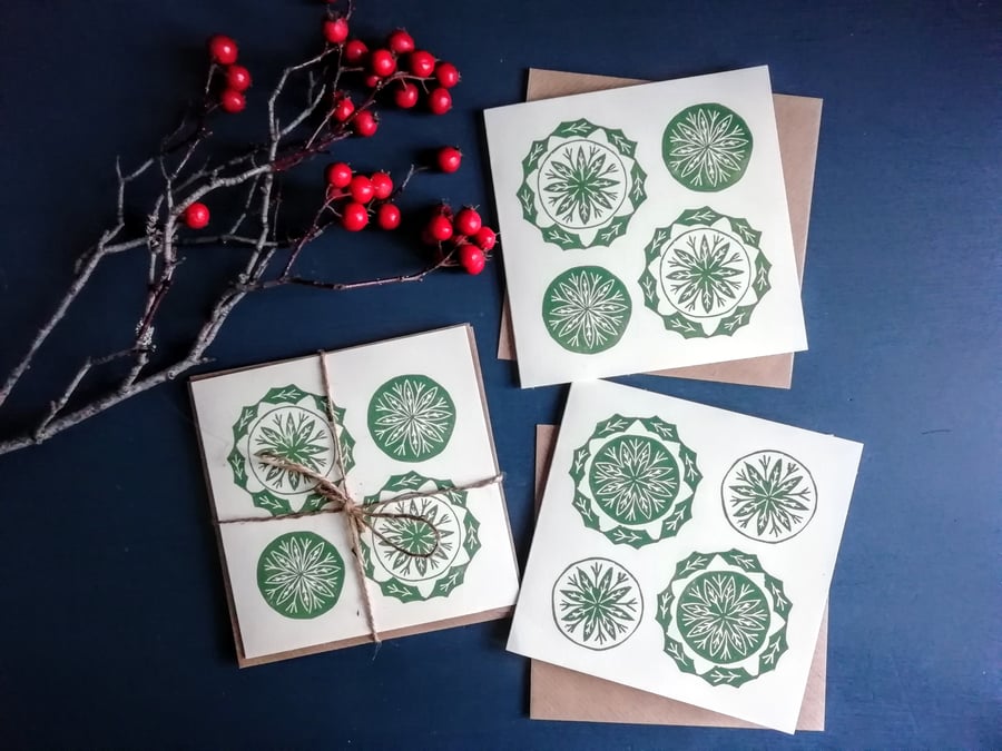 Merry Hollyday in green