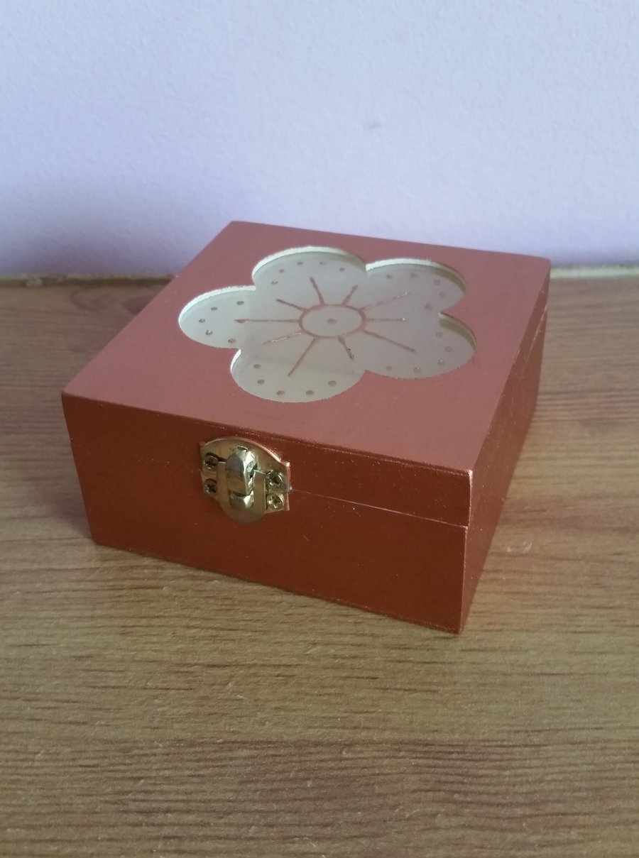 Hand-Painted Wooden Jewelry Box: Floral Keepsake box.