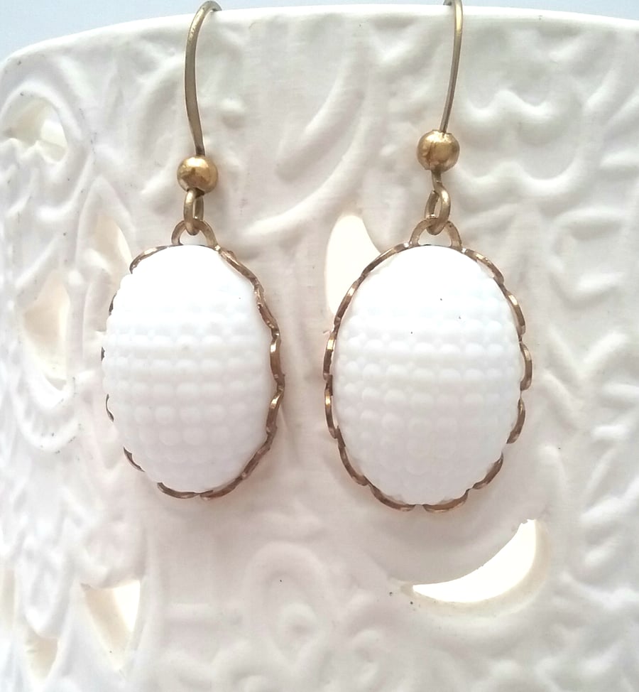 White ceramic cabochon earrings 