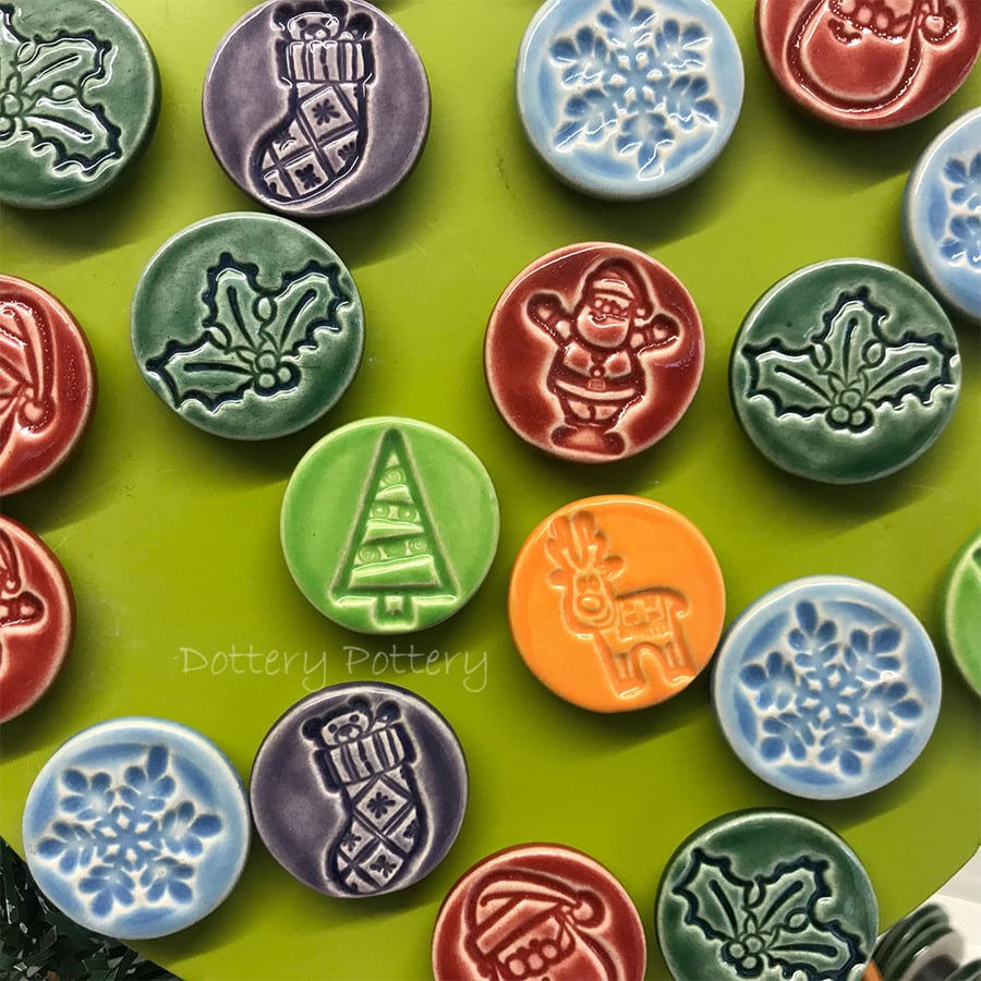 Lucky dip Christmas magnet