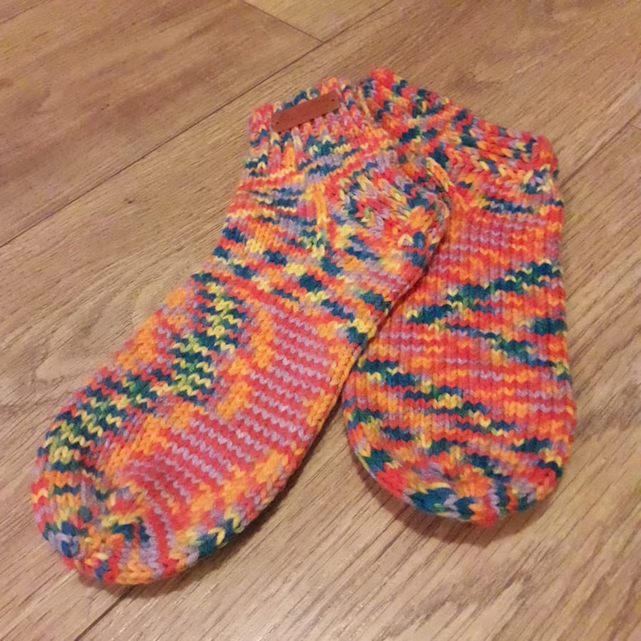 Rainbow confetti knit socks size 4-5