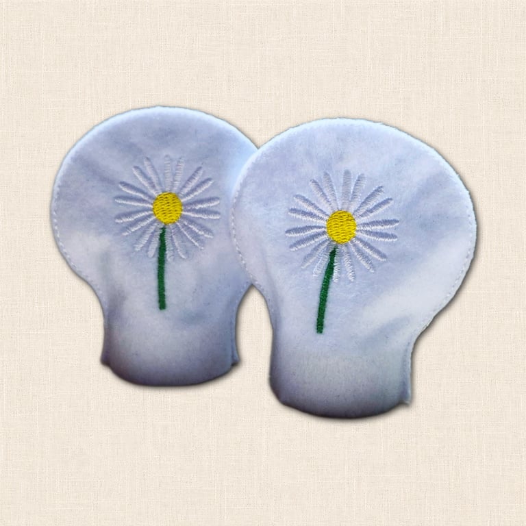 Daisy Tealight Covers - Embroidered April Birth Flower Decor