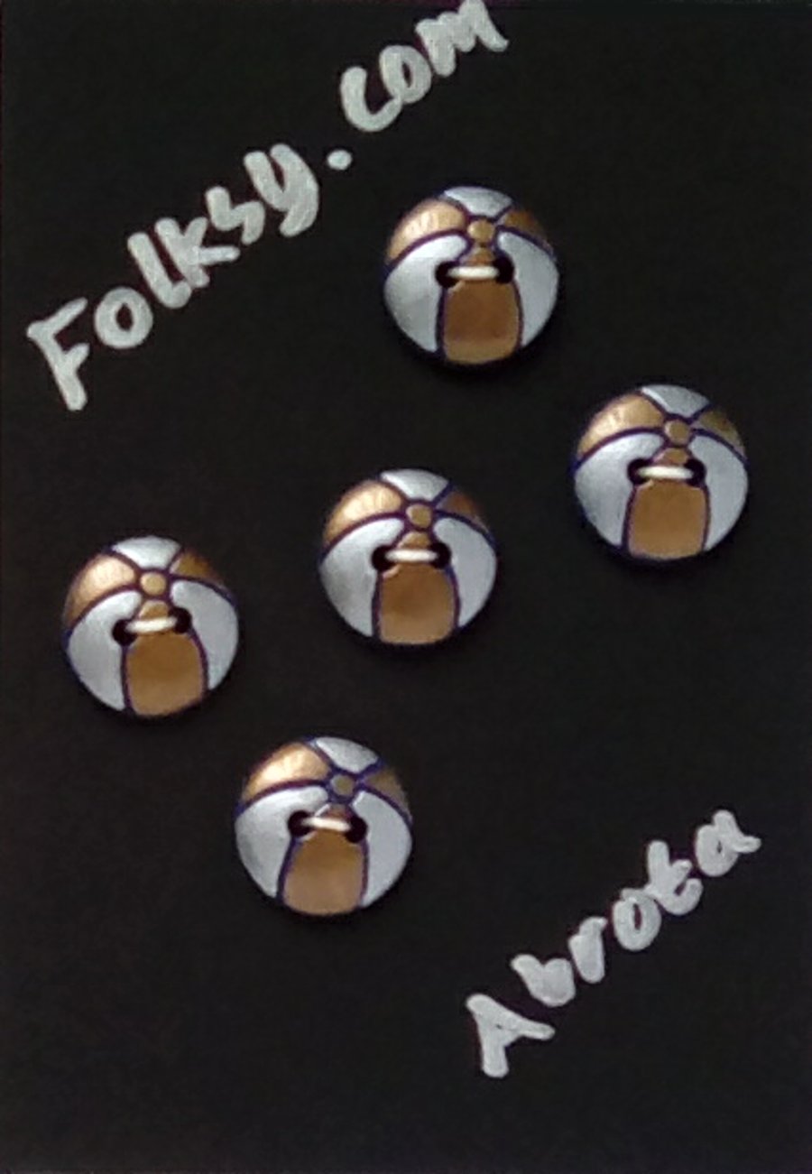 Ball buttons for a toy theme