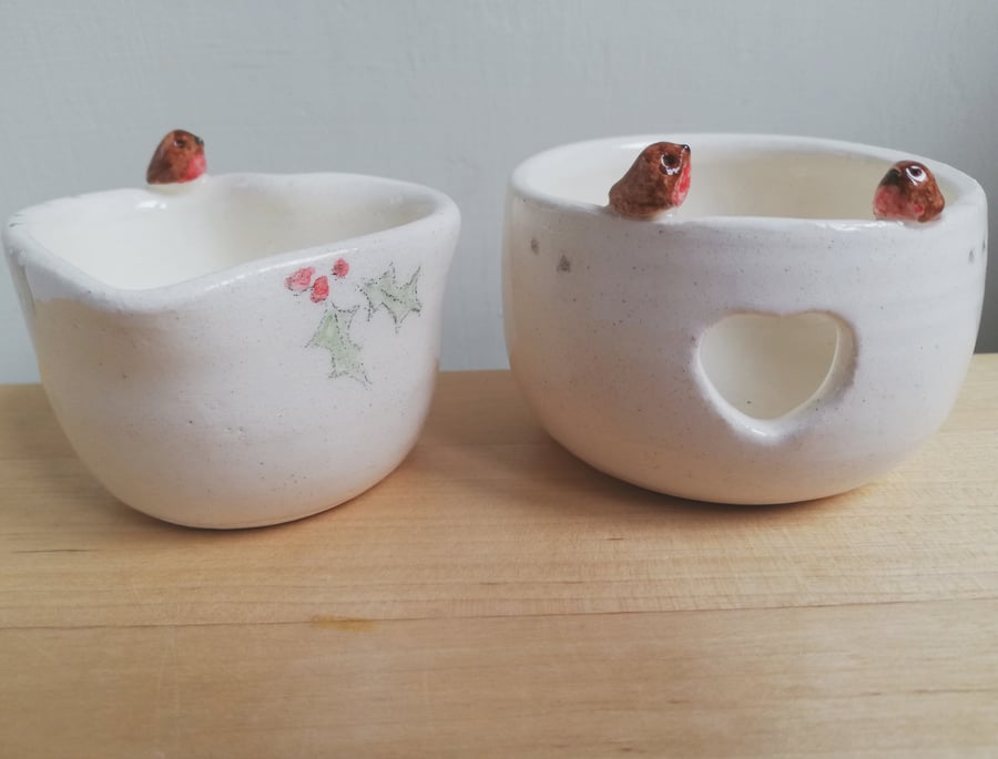 Ceramic handmade tealight Christmas robin heart shape candle hold gift 1 left
