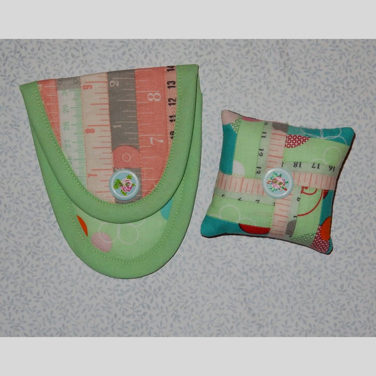 Embroidery scissors case and pin cushion