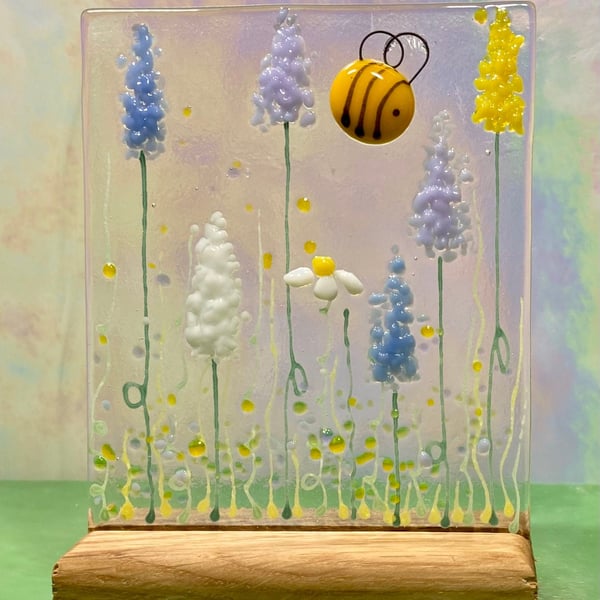 Bumblebee and daisy fused glass picture & stand