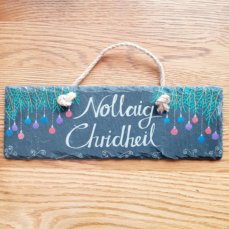 Large Baubles "Nollaig Chridheil" (Merry Christmas) Slate Sign
