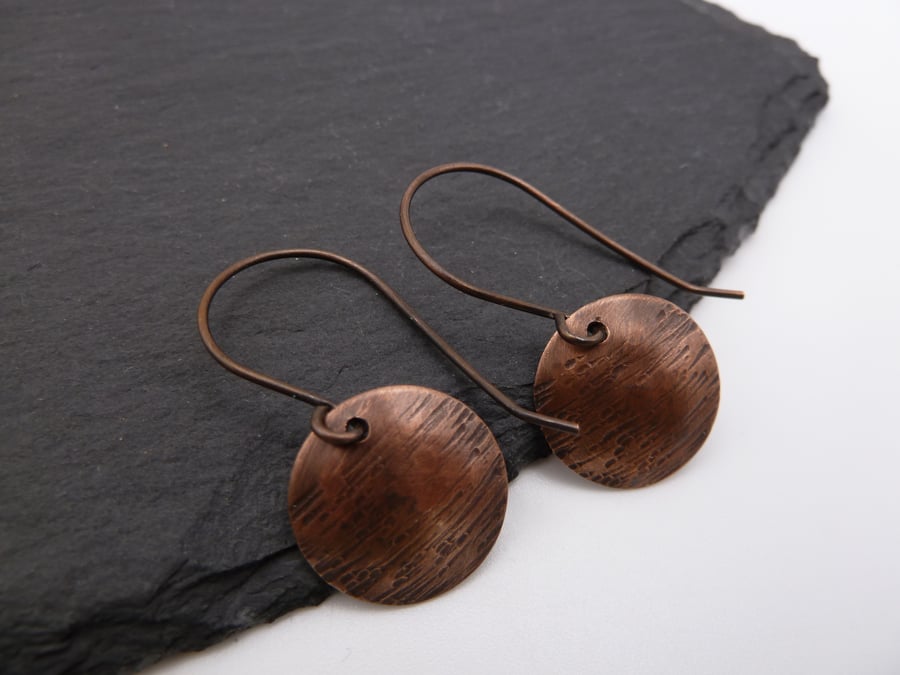 copper disc earrings, hammered jewellery