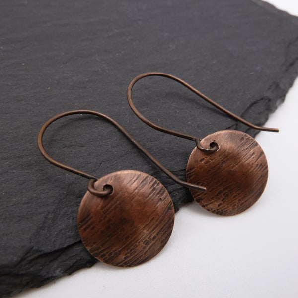 copper disc earrings, hammered jewellery