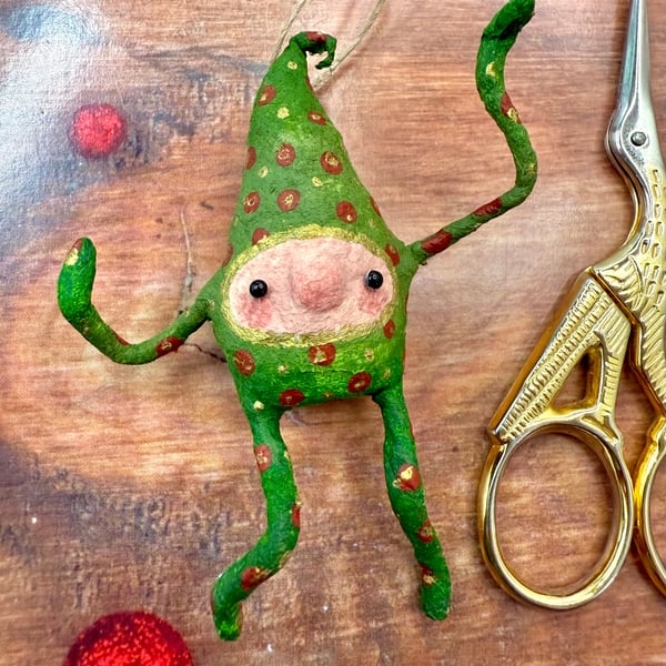 Spun Cotton Elf Hanger in Green