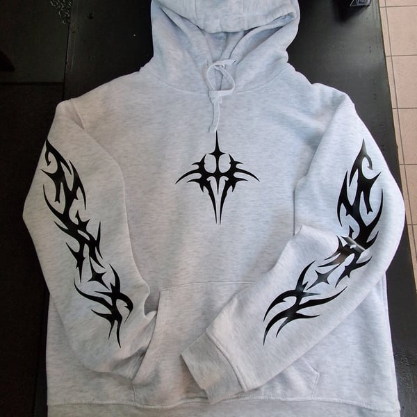 GREY TRIBAL SKULL HOODIE