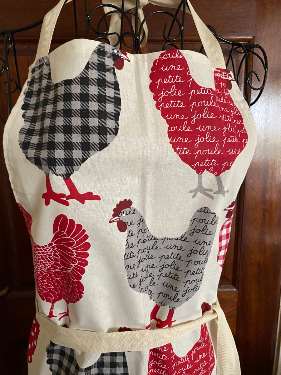 SALE! Red Hen Design Traditional KITCHEN APRON - Great Gift Idea