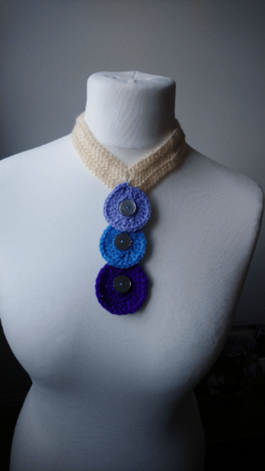 Crochet Choker Necklace. Pendant Necklace