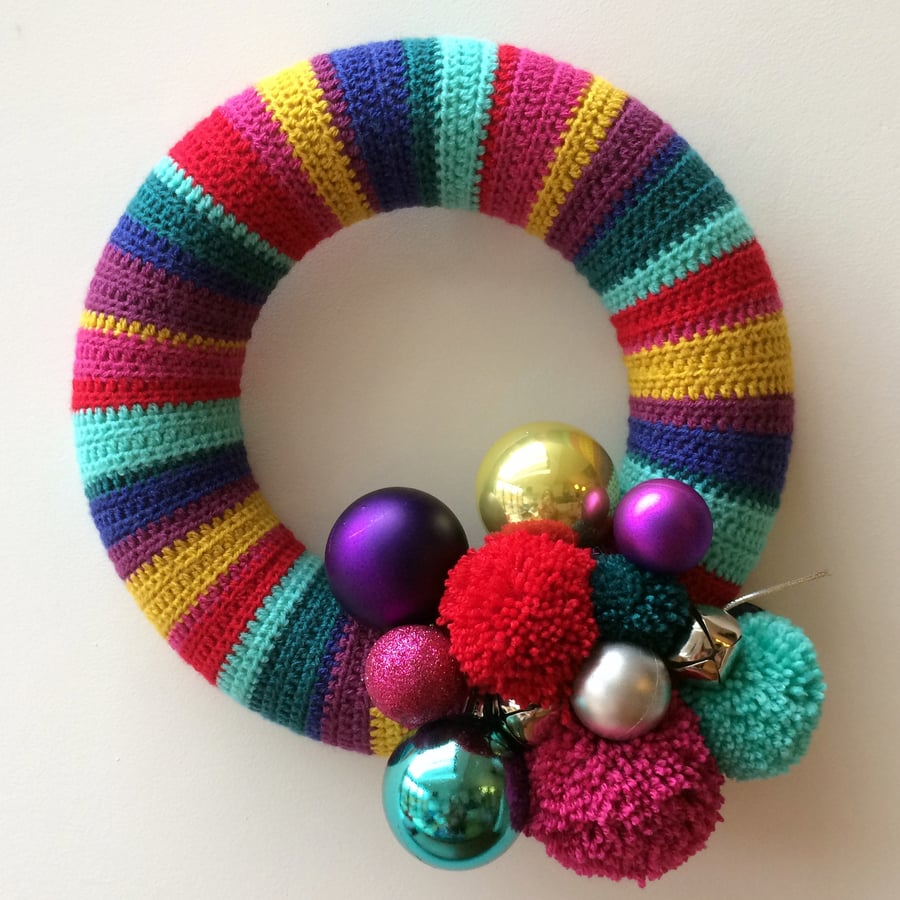Crochet Christmas wreath - large
