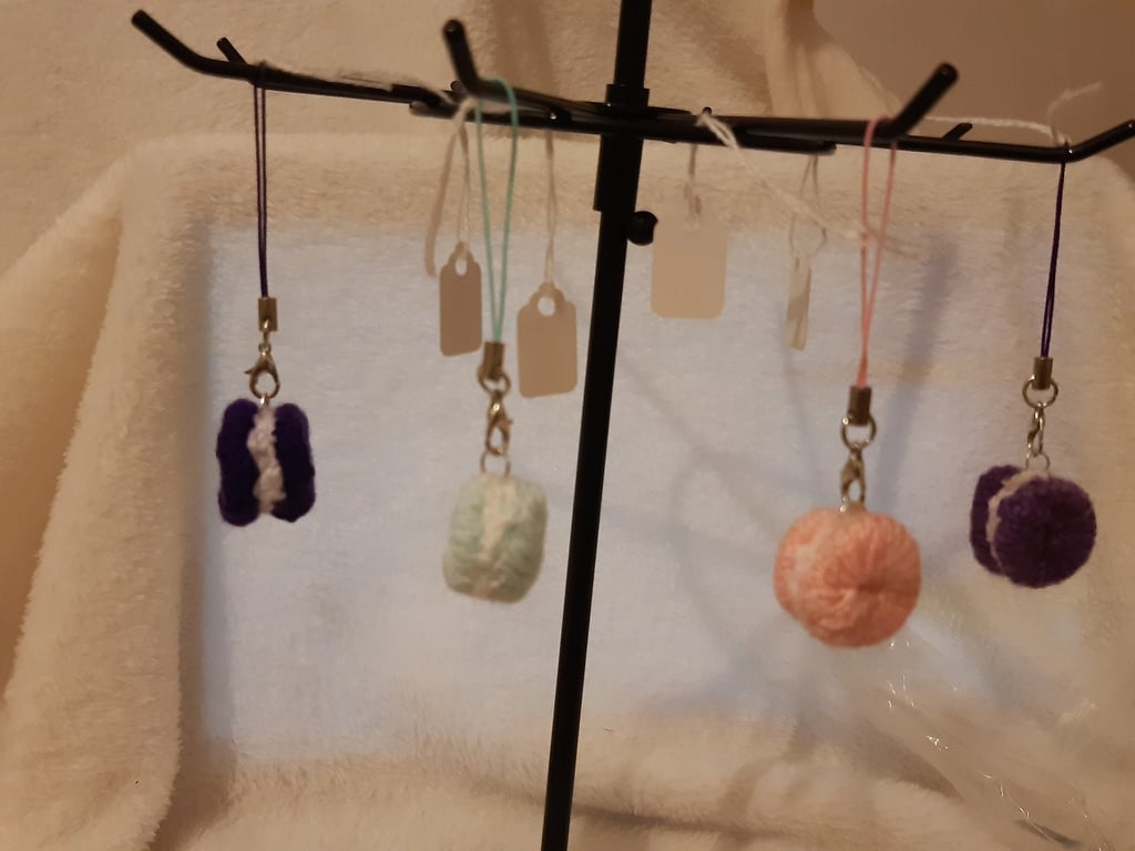 Macaroon key charms