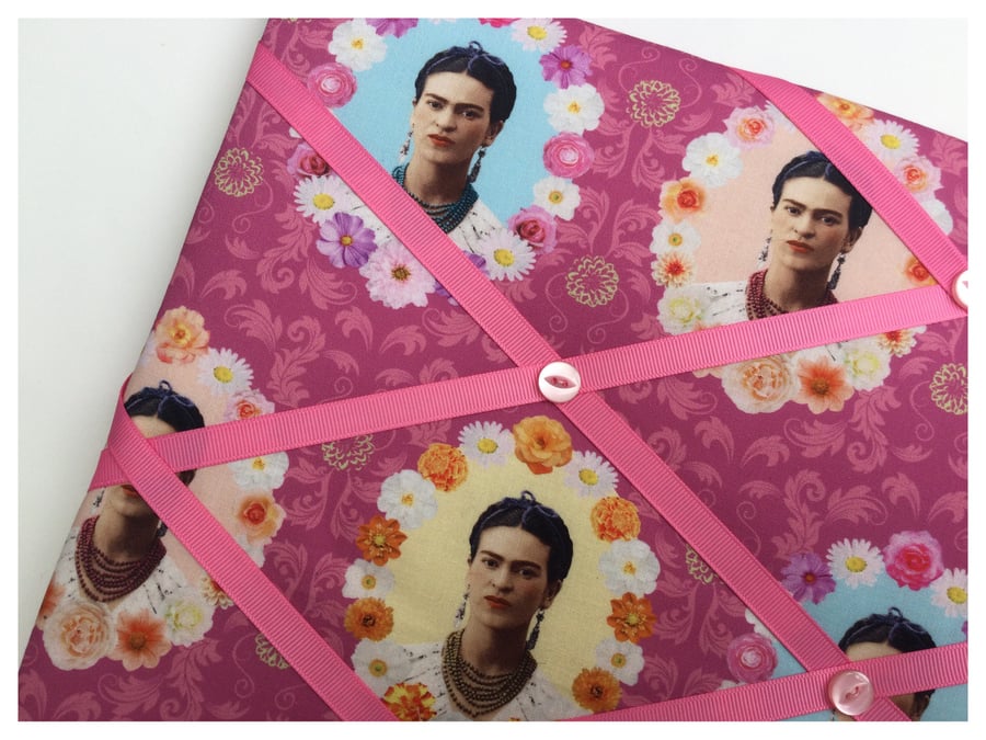 Frida Kahlo pink memoboard