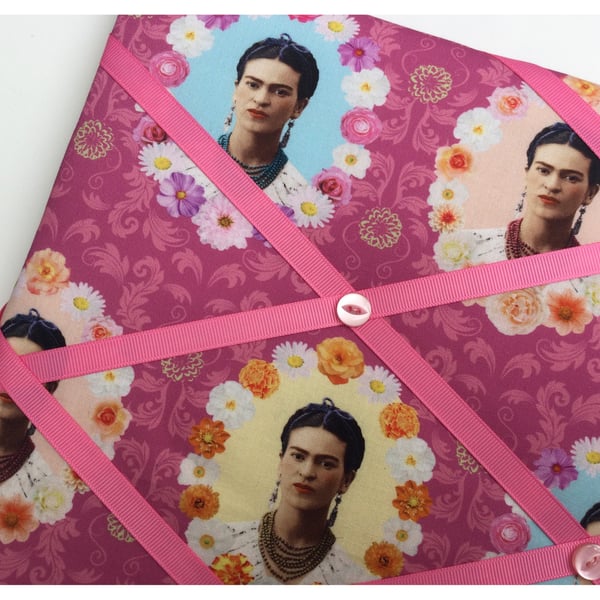 Frida Kahlo pink memoboard