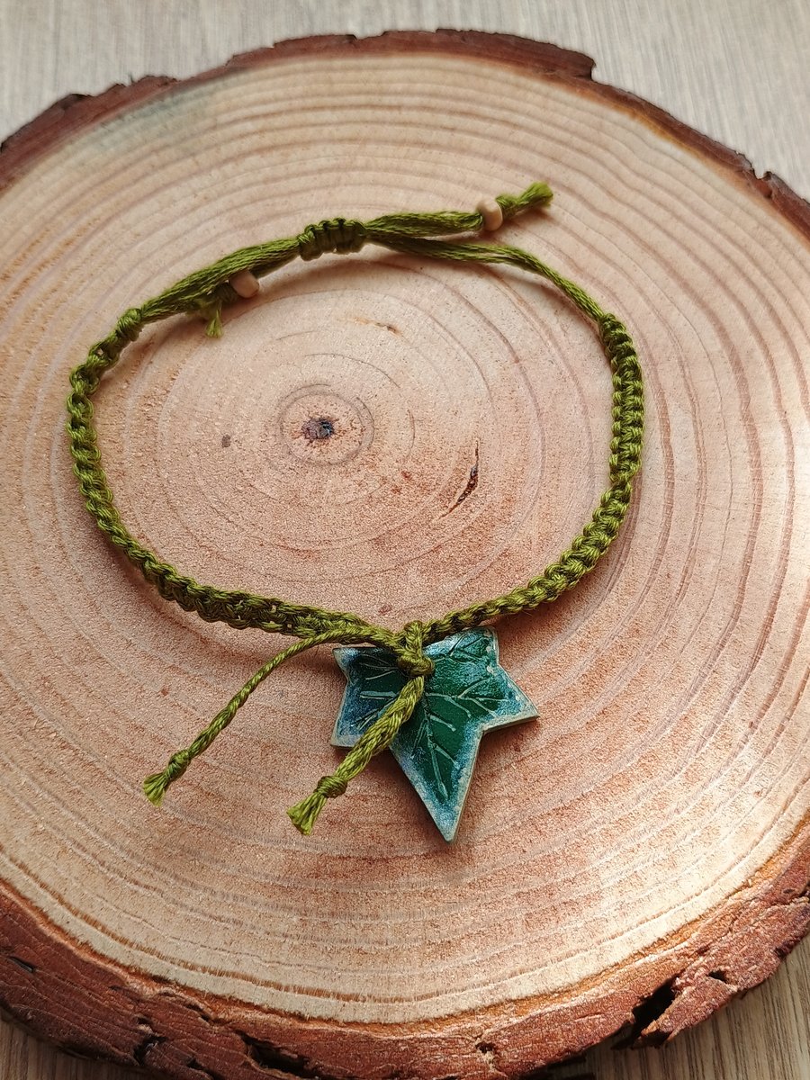 Macrame adjustable ivy charm bracelet