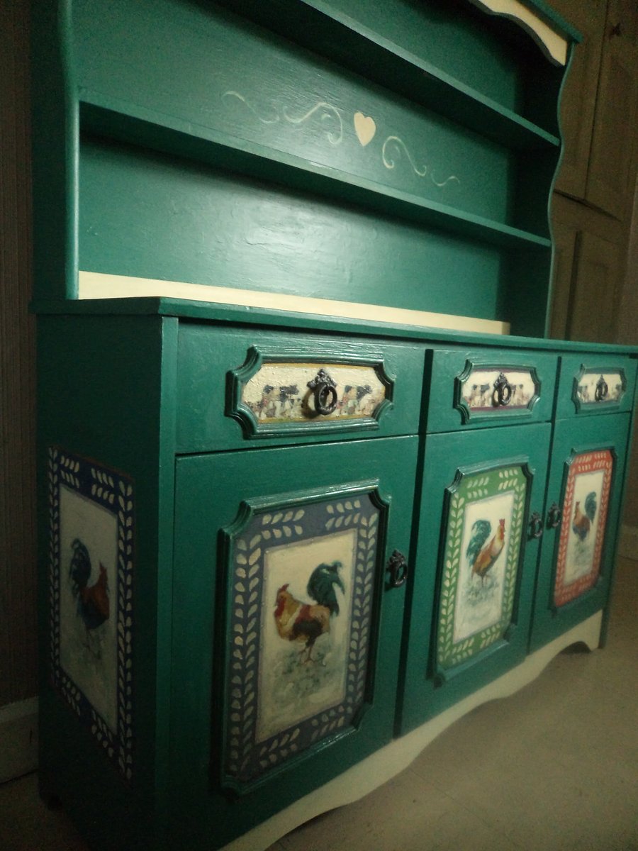 Green welsh dresser new arrivals