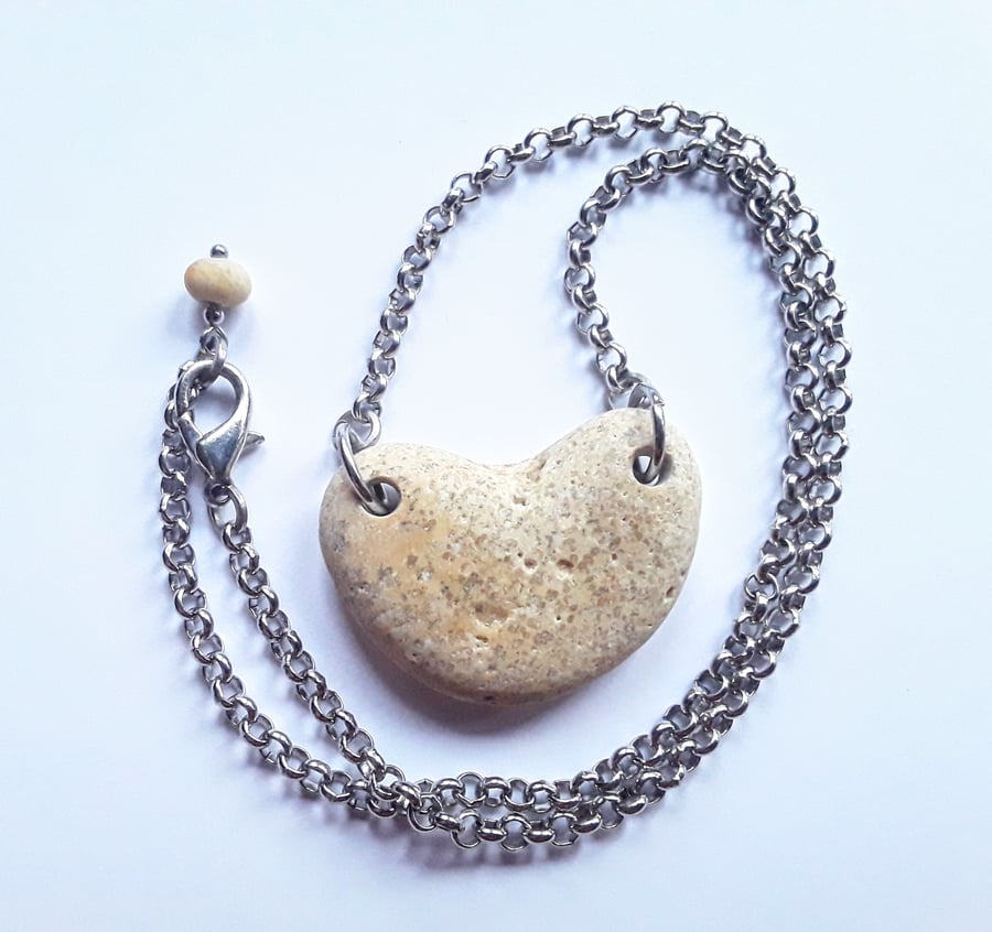 Heart-Shaped Statement Pebble Necklace 