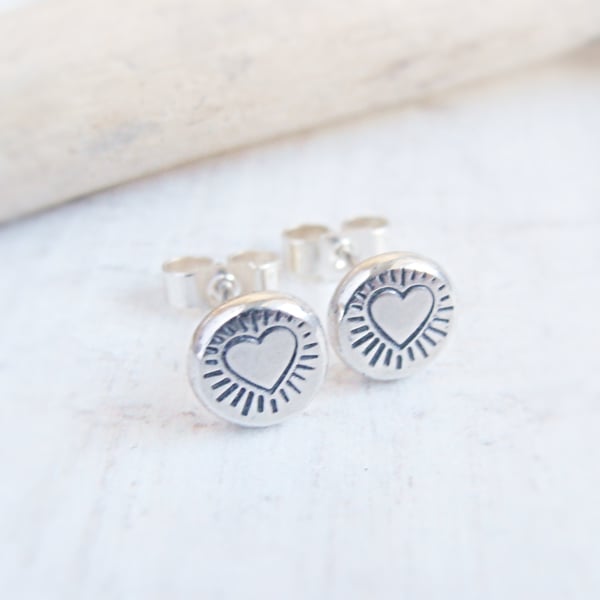 Recycled Silver Pebble Stud Earrings with Stamped Heart Design