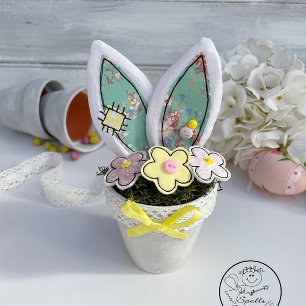 Green Easter Bunny Pot 
