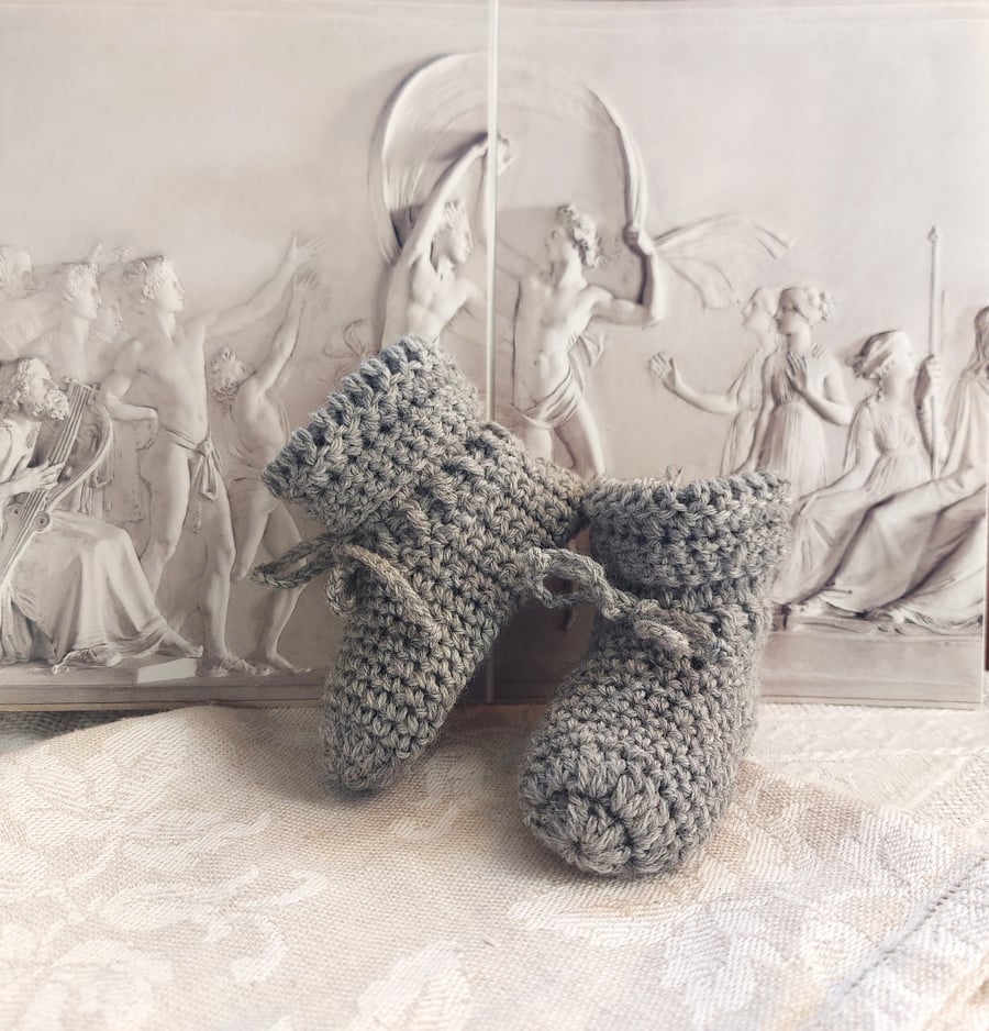 Baby Booties, organic certified wool, gift for newborn baby, 0-3 up to 6 months