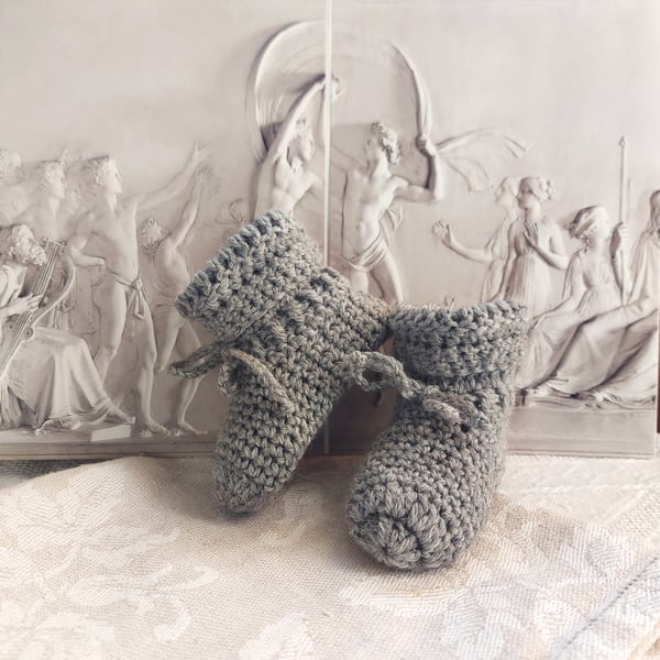 Baby Booties, organic certified wool, gift for newborn baby