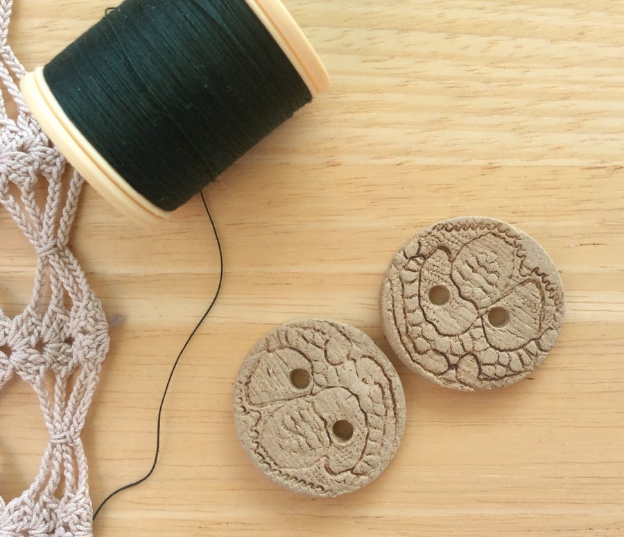 Brown round buttons - set of 2 ceramic buttons with lace pattern - 1LL