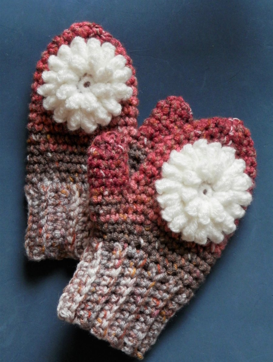 Crochet Flower Mittens fit age 5-6yrs