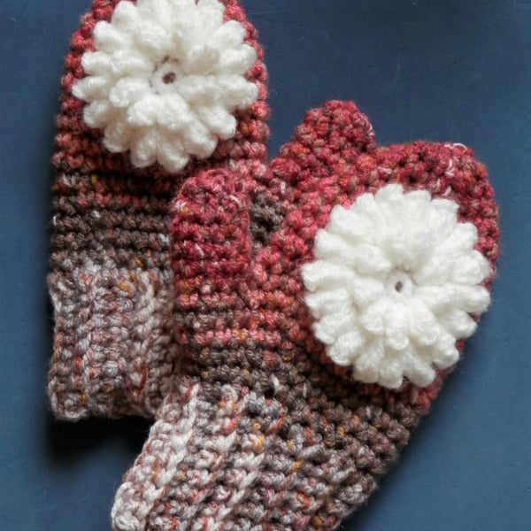 Crochet Flower Mittens fit age 5-6yrs