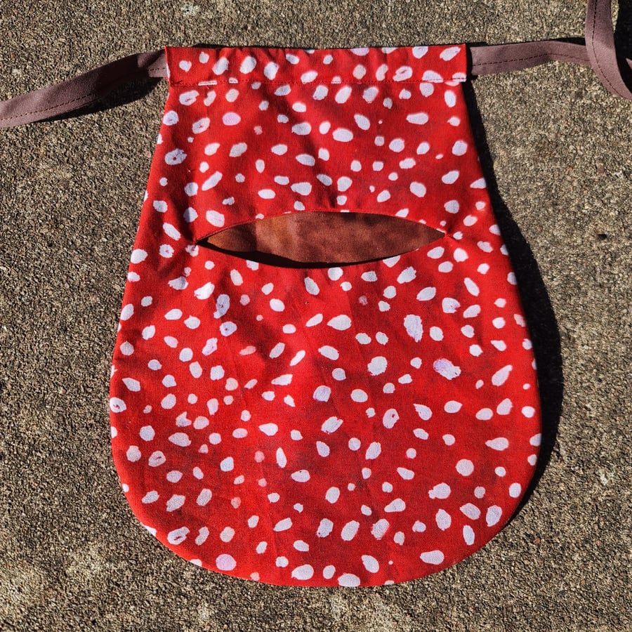 Tie-On Pocket - Small Toadstool 