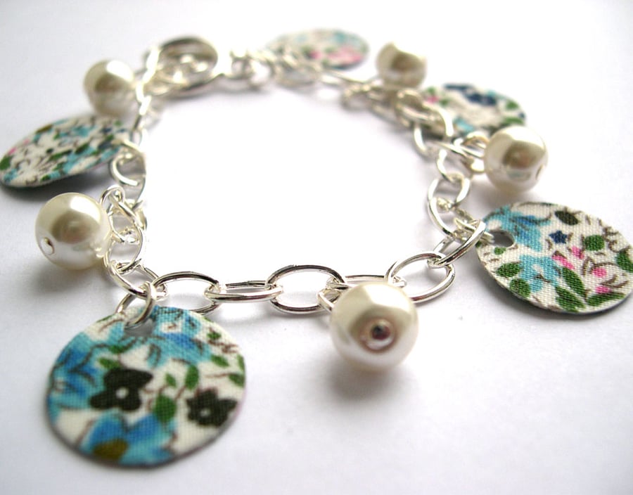 Hardened Fabric Blue Floral Ditsy Print Charm Bracelet with Faux Pearls