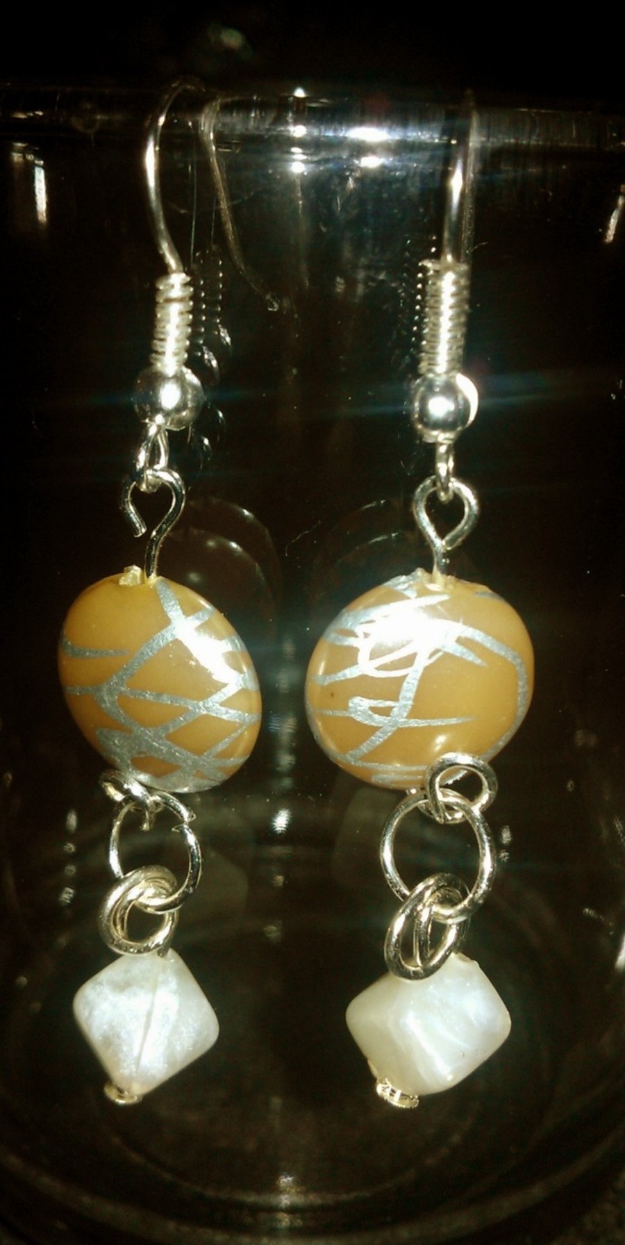 Golden painted bead stone earrings 