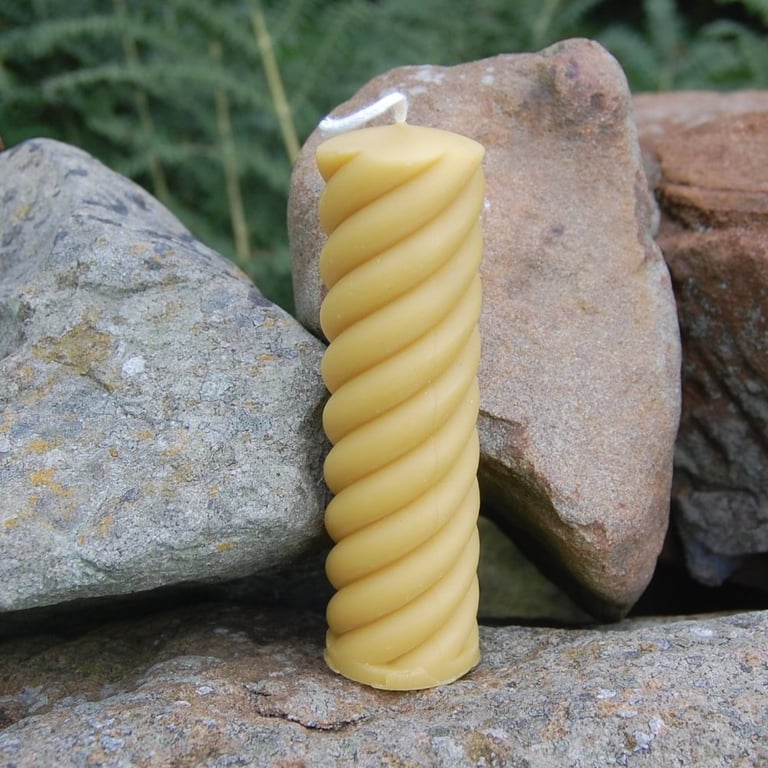 Hand Poured Beeswax Spiral Candle 11cm-4.3 inches - Natural Beeswax Candle