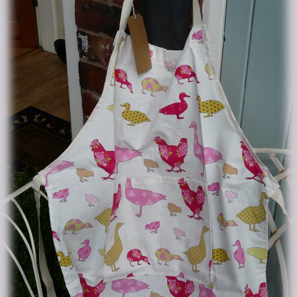 Apron for the fuller busted lady!Chickens and Ducks.Shorter Length