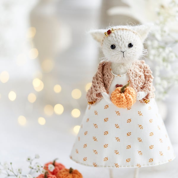 Knitted cat doll with pumpkin, Autumn Harvest Farmhouse decoration