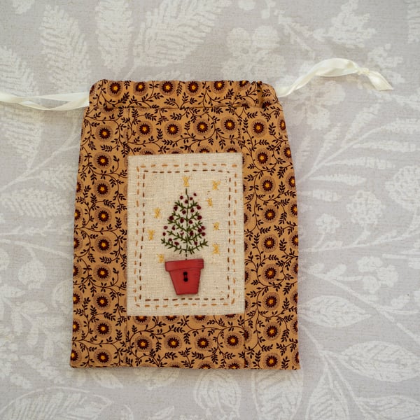 Hand Embroidered Christmas Tree Drawstring Gift Bag