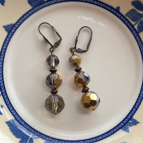 Recycled crystal earrings 