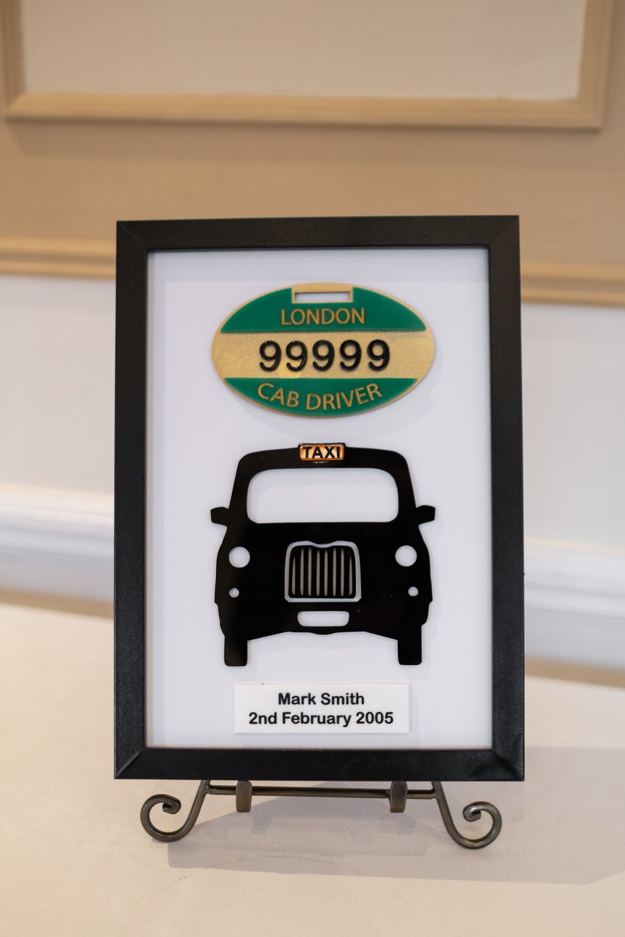 London Taxi TX4 Driver Keepsake Frame – Acrylic Cab & Badge - Personalised Gif