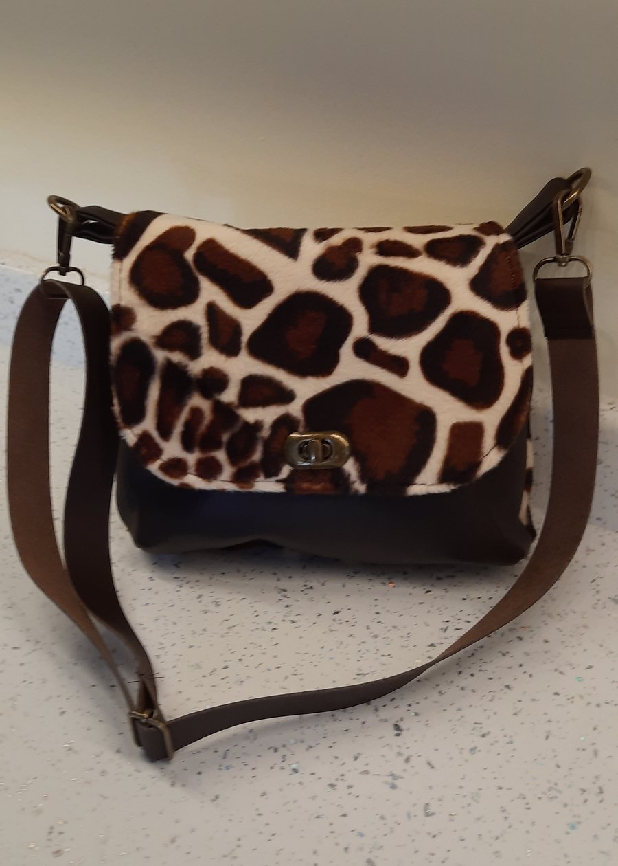 Handbag Faux Leather and Giraffe print shoulder bag 