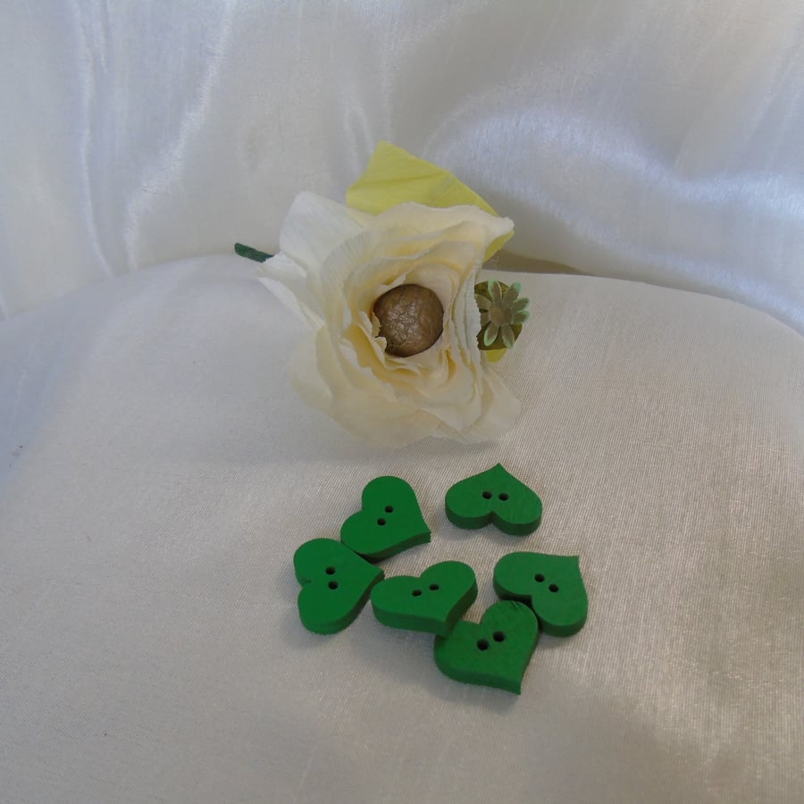 6 green wood heart buttons - 2 cms across - 2 holes