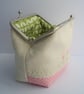 Pink Daisy and Lace Mini Clutch Purse - Image 4